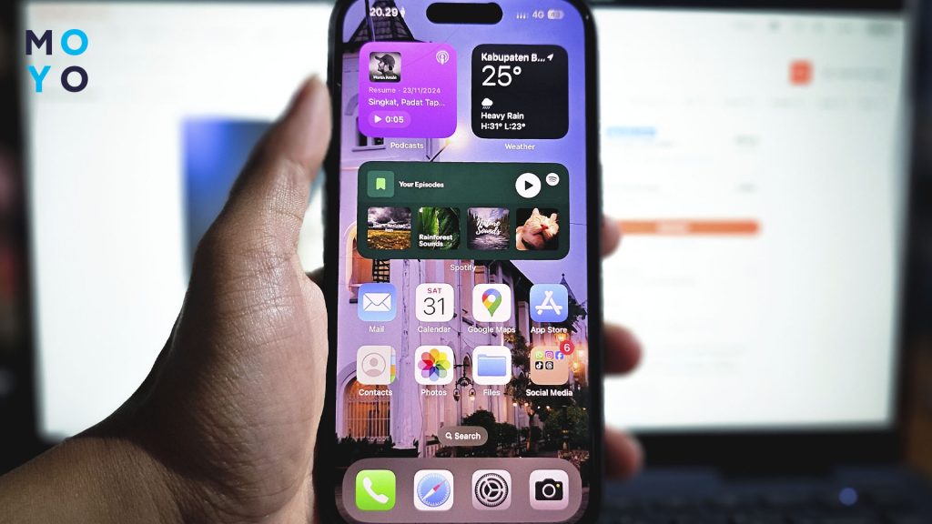 цілісний екран внаслідок витончених рамок