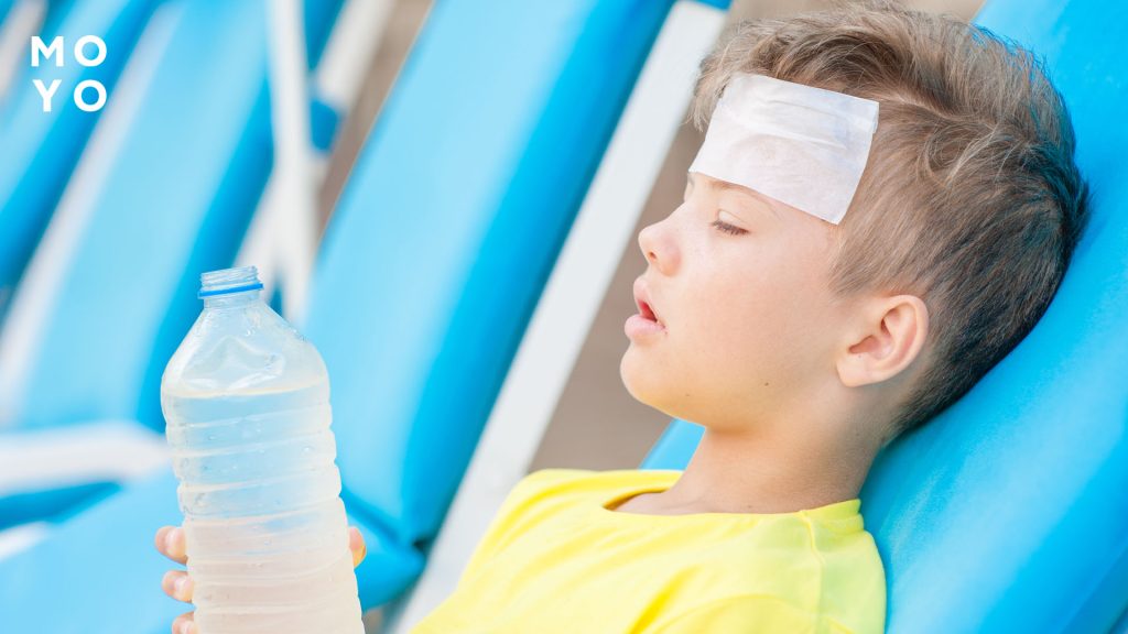 дитина перегрілася на сонці 